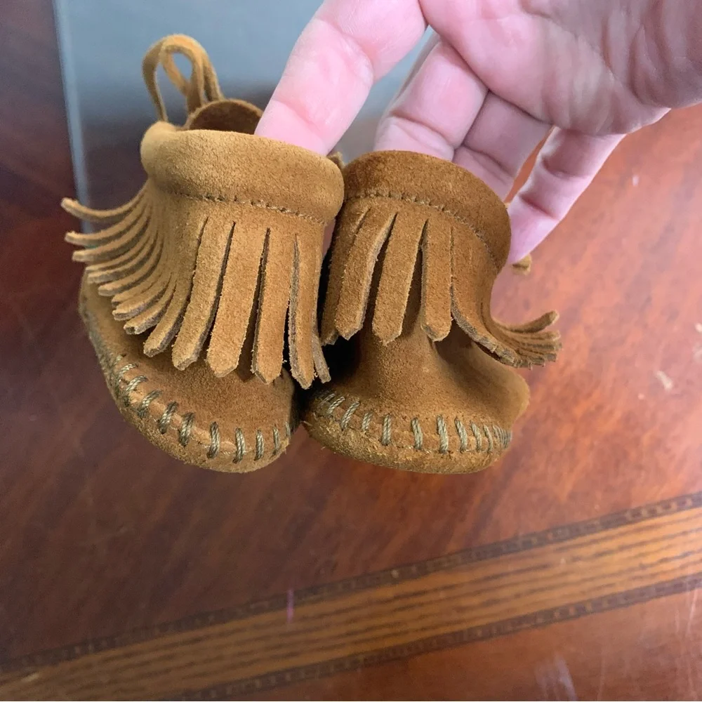 Infant Minnetonka Leather Suede Tassel Moccasins